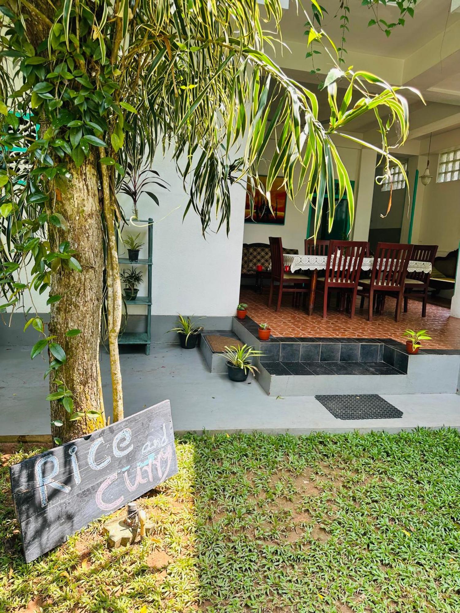 Villa 47 ヒッカドゥワ エクステリア 写真